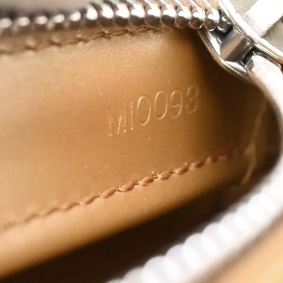 Louis Vuitton Beige Monogram Mat Fowler Handbag - Picture 10 of 10